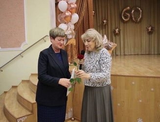 В канун Нового года Ирина Видина поздравила подопечных и сотрудников дома-интернате для престарелых и инвалидов с двойным праздником